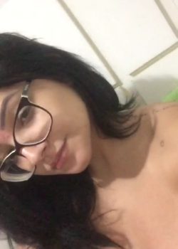 Linda Minita Nerd + Vídeo Tocandose 6