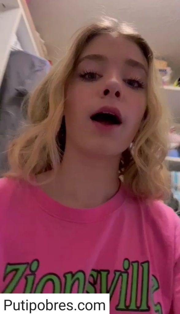 Minita Rubia Con La Panochita Rosada + Vídeo Full 1