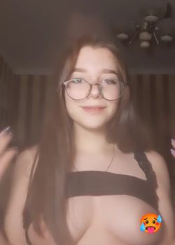 Vídeo Exclusivo De Bella Morra De Lentes + 17 Minutos 7