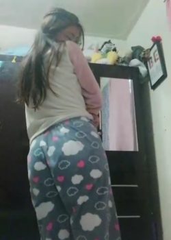 Minita Tímida Manda Su Pack 2