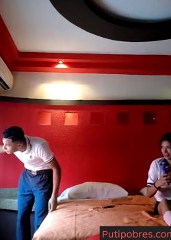 Estudiantes virales cogiendo en el hotel 6