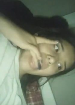 Morra pendeja se mete dedos y manda vídeo 7