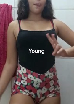 Morra de cuerpo rico y delicioso 2