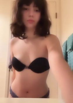 Blanquita Pendeja Manda Videos Desnuda 7