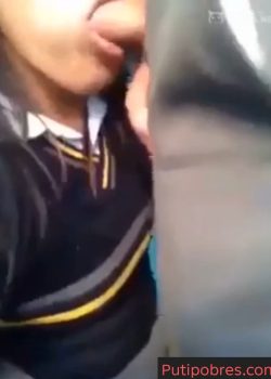 Ricura de estudiante adicta a tragarse toda la pija 5