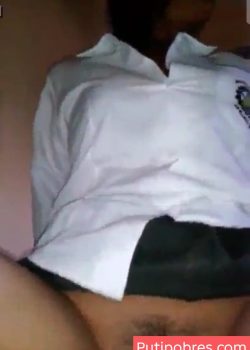Estudiante Peludita Cogiendo Rico 2