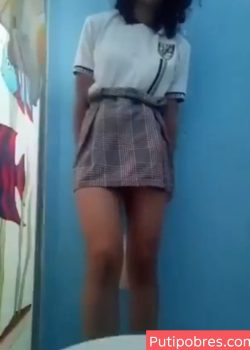 Colegiala flaquita exquisita 7