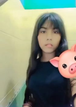 Linda flaquita se desnuda para su vato 3
